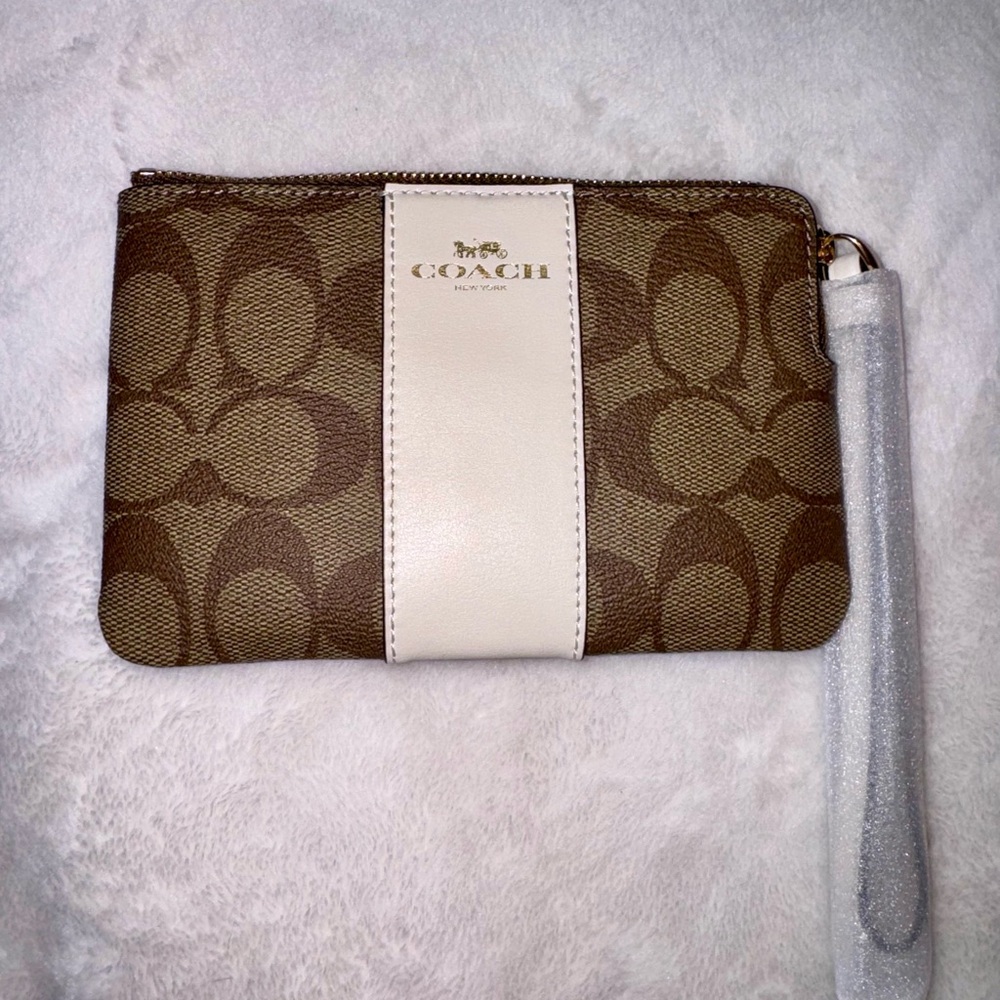 ❤️‍🔥❤️‍🔥LOW START❤️‍🔥❤️‍🔥Coach Signature Brown and Cream Wristlet NWT
